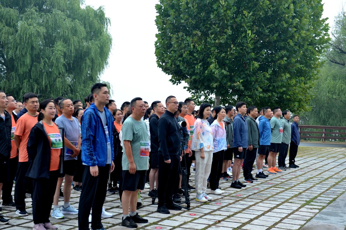 全體參賽選手參加閉幕式.jpg